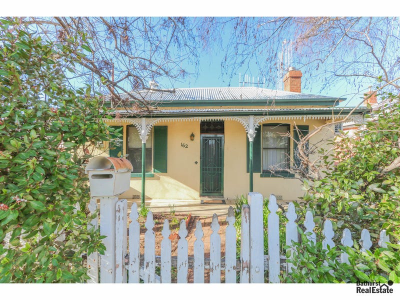 162 Bentinck Street, Bathurst, NSW 2795