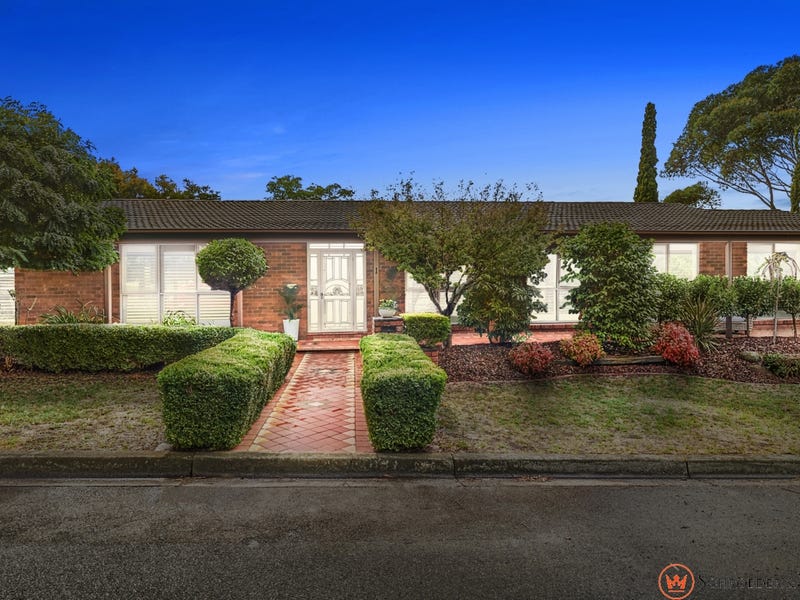 1 Cambridge Close, Croydon Hills, VIC