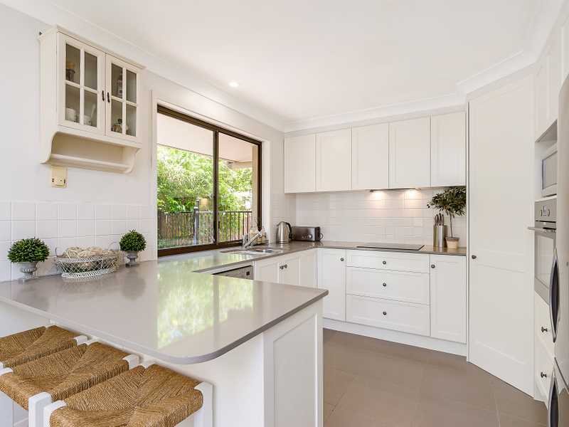 1 St Andrews Glade, Robina, Qld 4226 - Property Details