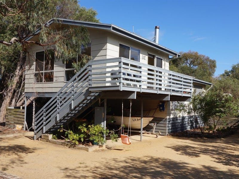 19 White Cres, Loch Sport, VIC 3851