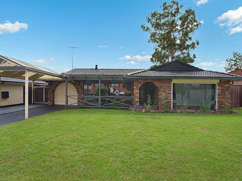 8 Kingfisher Way, St Clair, NSW 2759