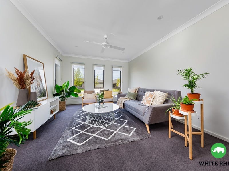 3 Henshaw Street, Googong, NSW 2620