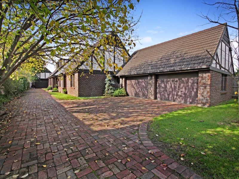 16 Joan Street, Melton, Vic 3337 Property Details