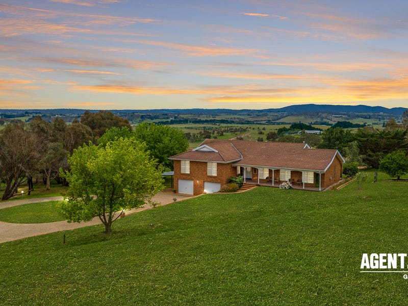 17 Bladwell Place, Runowaters, NSW 2580