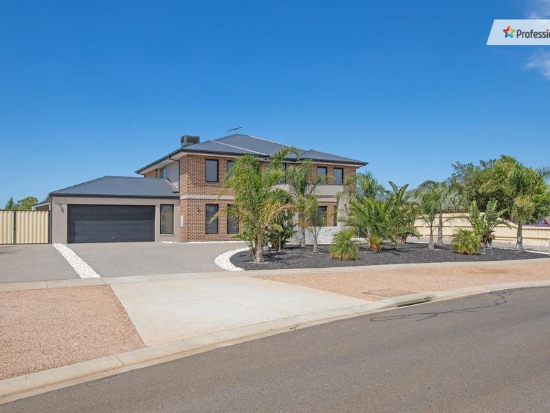 23 Highfield Way, Kurunjang, Vic 3337 Property Details