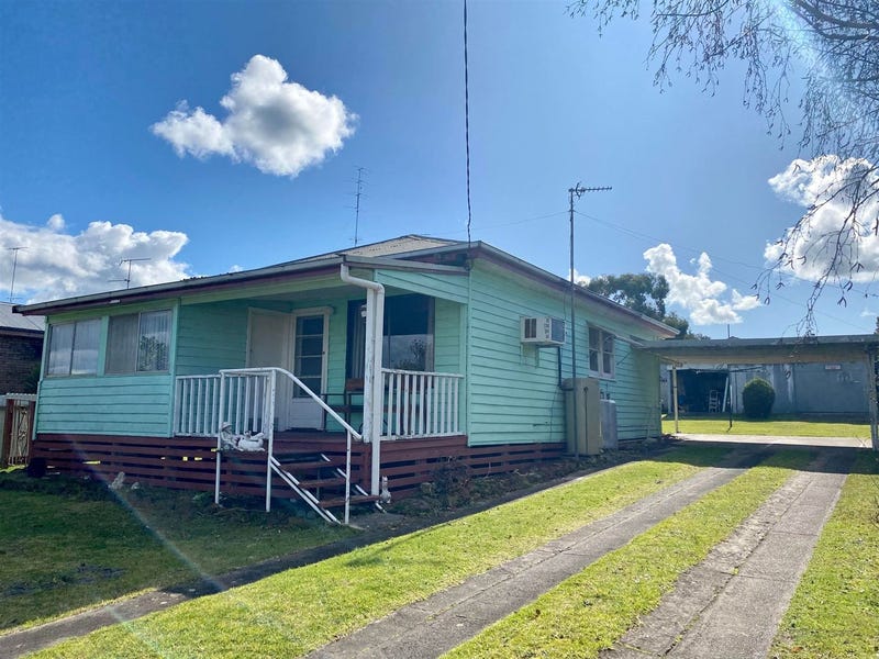 8 Street, Casterton, Vic 3311 Property Details