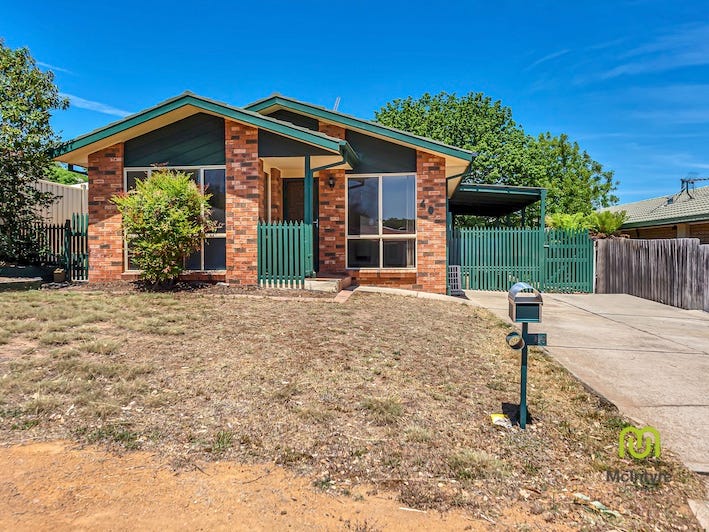 2/40 Wilson Crescent, Banks, ACT 2906 Property Details