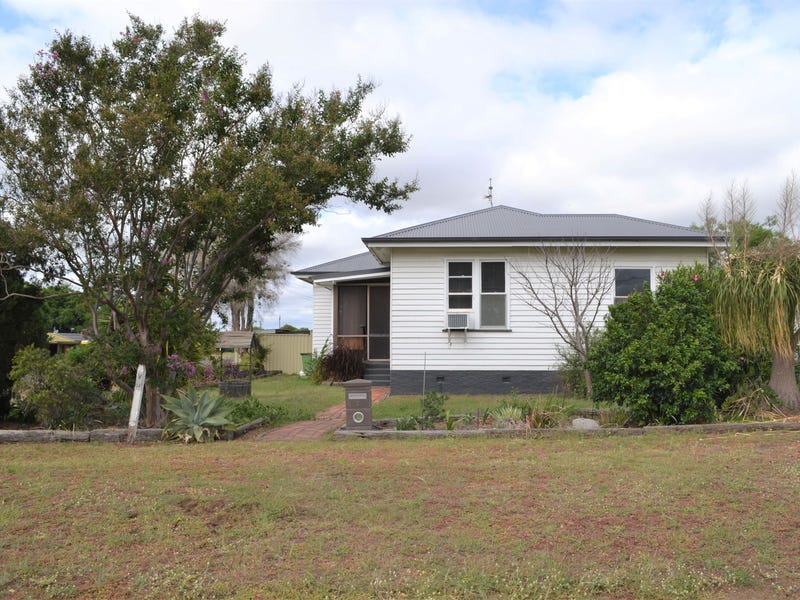 2 Hume Street, Pittsworth, QLD 4356