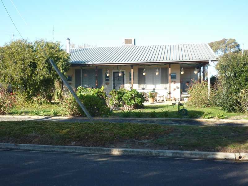 17 Friend Street, Murtoa, Vic 3390 Property Details