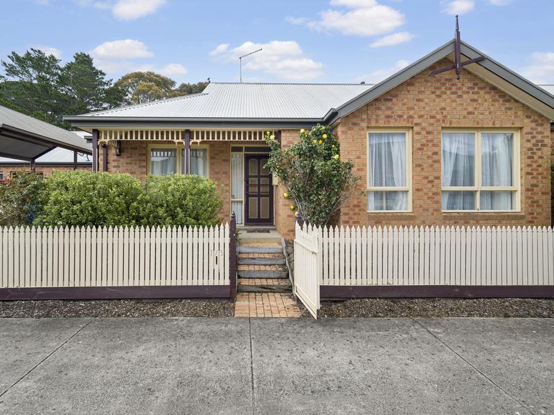 2/5 Castle Court, Ballarat East, VIC 3350