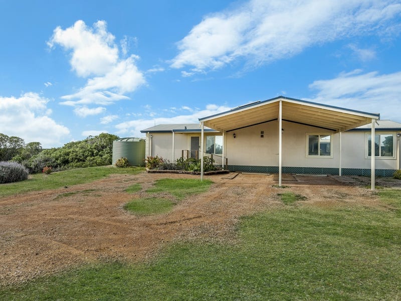 16 Petrel Cres, Thompson Beach, SA 5501