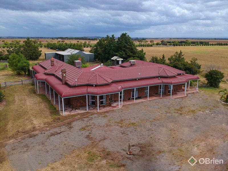 527561 Holden Road, Rockbank, Vic 3335 House for Rent realestate