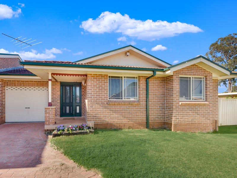5 Casuarina Place, Macquarie Fields, NSW 2564