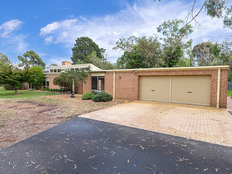 63 Lockhart Drive, Rosebud, Vic 3939 Property Details