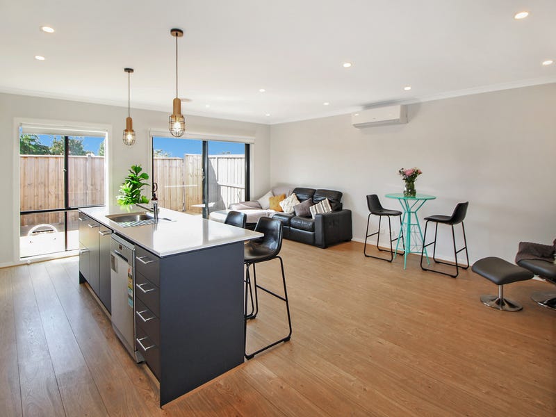 10 Ashcroft Drive, Charlemont, VIC 3217