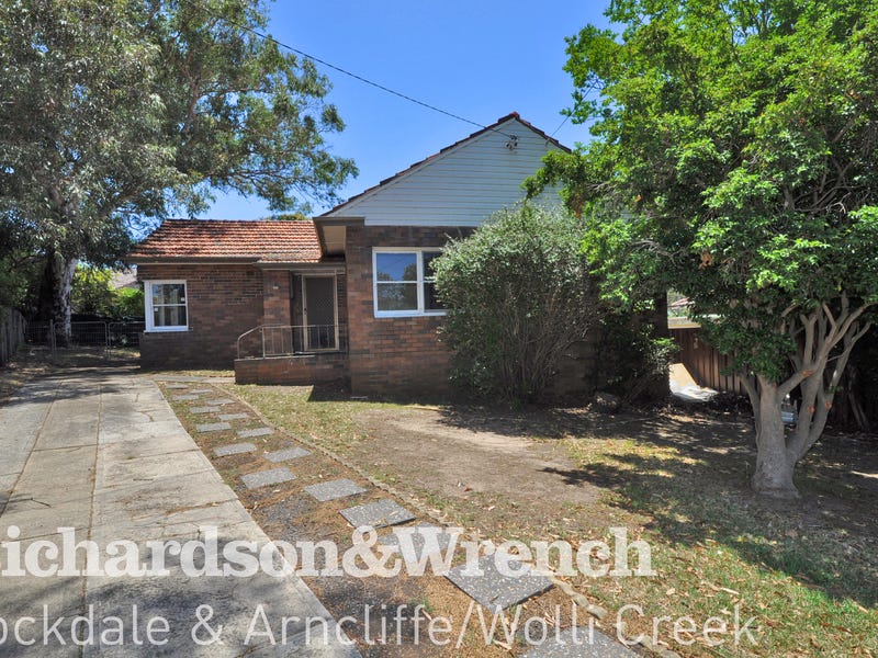 40 Simmons Road, Kingsgrove, NSW 2208 Property Details