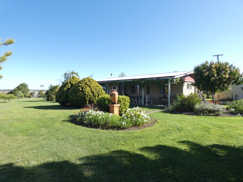 7 Tipperary Road, Moffatdale, Qld 4605 Property Details