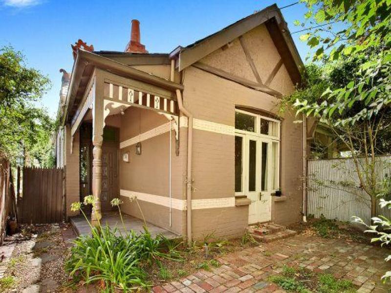 4 Meredith Street, Elwood, VIC 3184