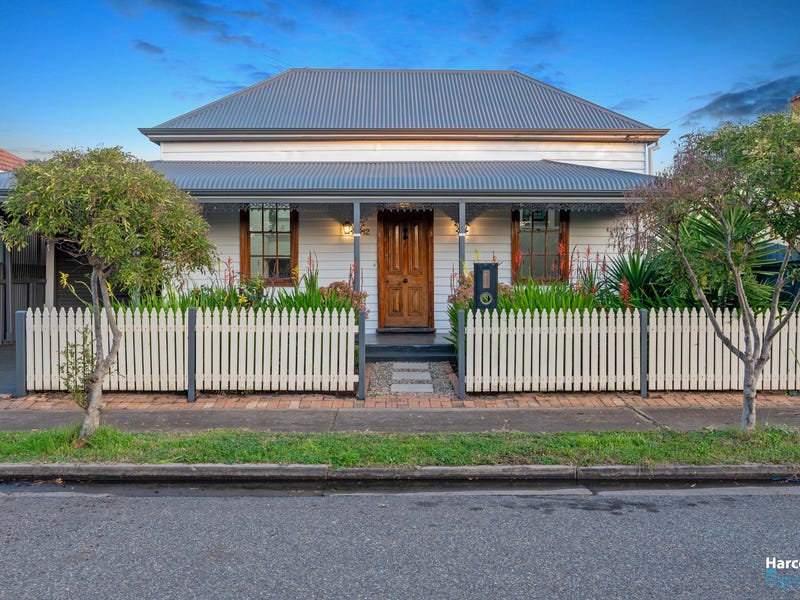 Sold Property Prices & Auction Results in Albert Park, SA 5014 (+1
