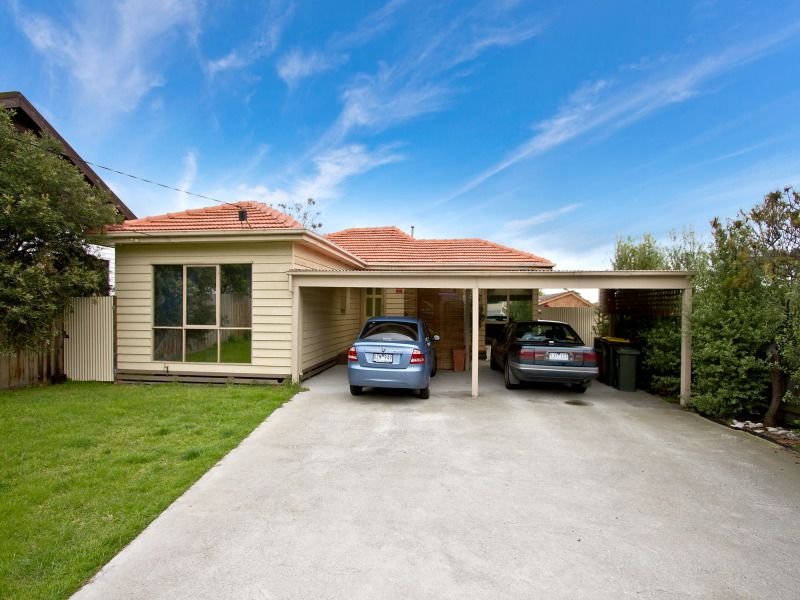 17 McMahons Road, Frankston, Vic 3199 Property Details