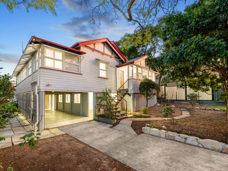 24 Brodie Street Holland Park West QLD 4121 realestate .au