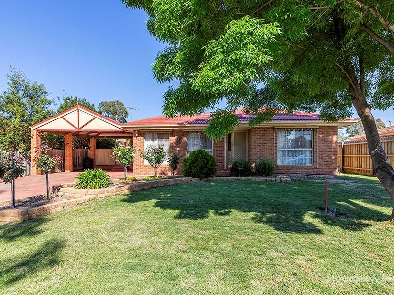 44 Underbank Blvd, Bacchus Marsh, Vic 3340 House for Sale