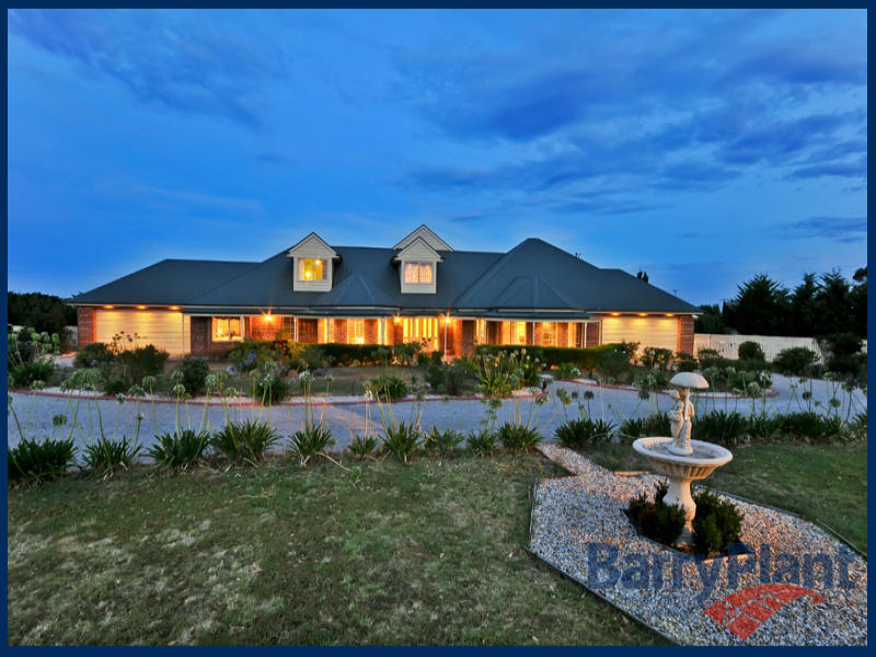 18 Highgrove Drive, Sunbury, Vic 3429 Property Details