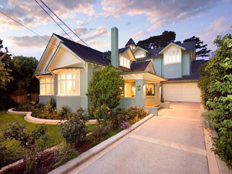 13 Dorrington Avenue, Glen Iris, VIC 3146