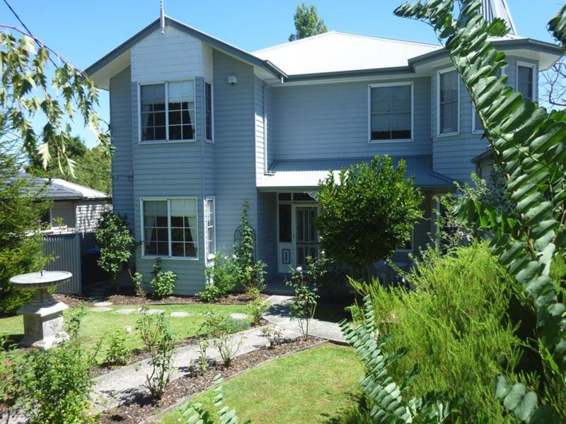 21 Murray Road, Croydon, Vic 3136 Property Details