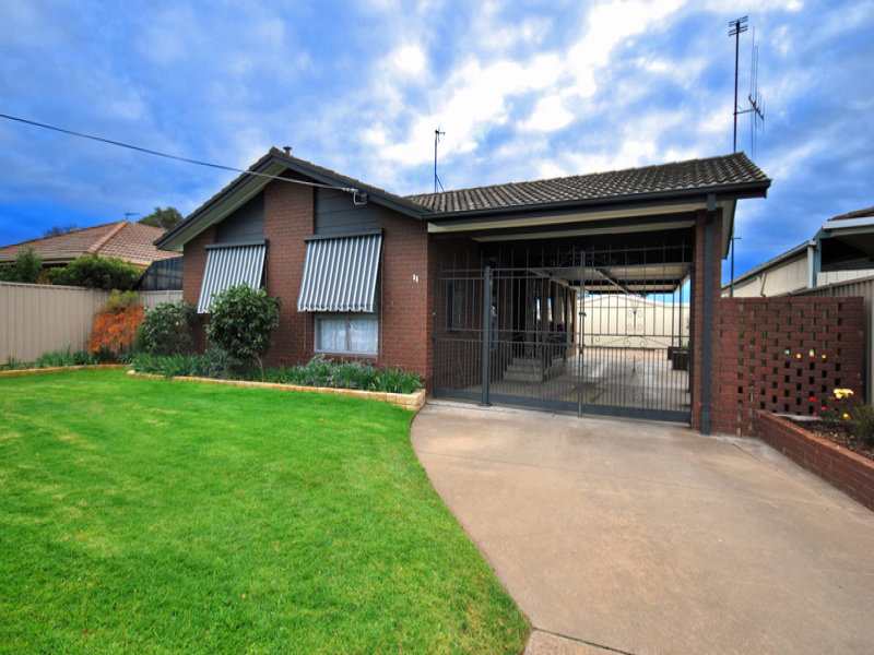 55 Batman Avenue, Shepparton, Vic 3630 Property Details