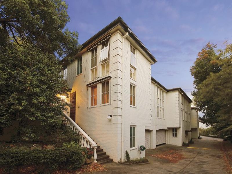 2/6 Balwyn Road, Canterbury, VIC 3126
