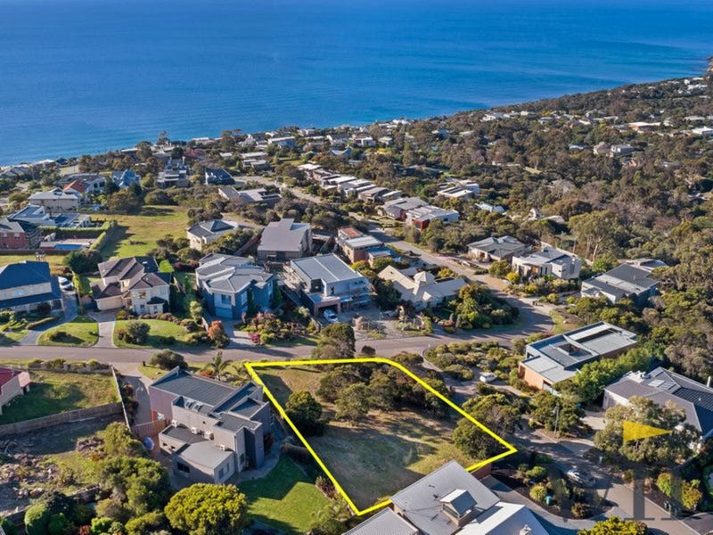 32 Headland Wtrs, Mount Martha, VIC 3934