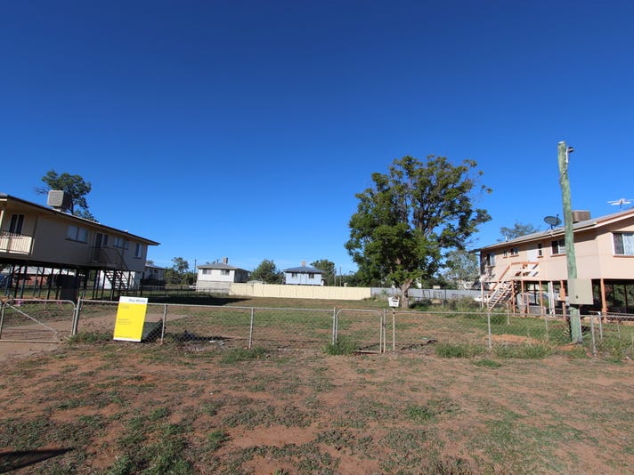 14 Ridge Street, Charleville, Qld 4470