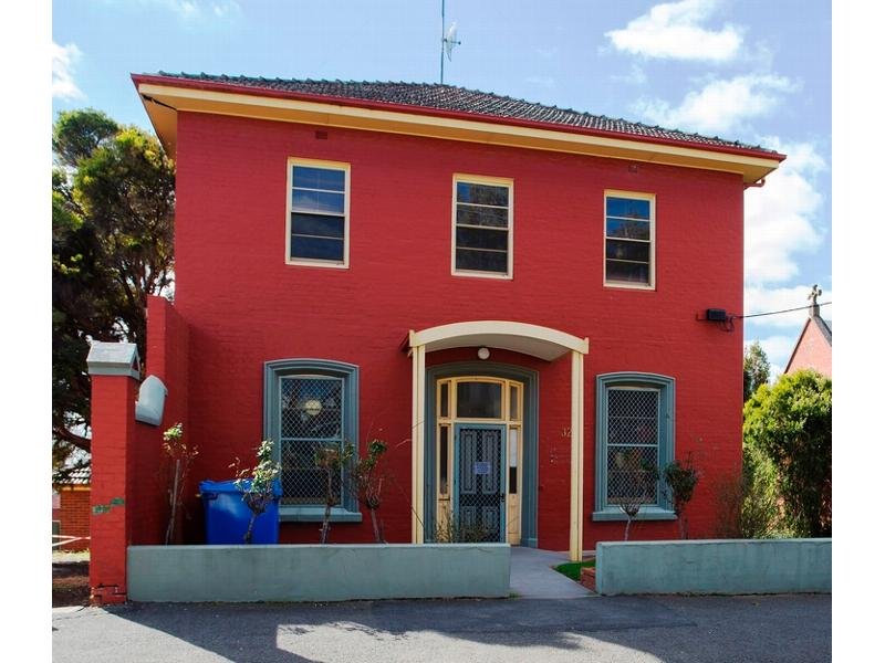 32 Forest Street, Bendigo, Vic 3550 Property Details