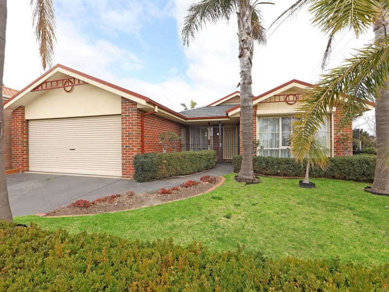 3 Bedroom Houses for Sale in Rowville, VIC 3178 Pg. 2