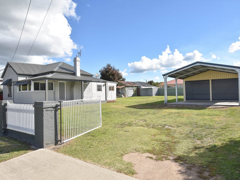 31 Burton Street, Blayney, NSW 2799