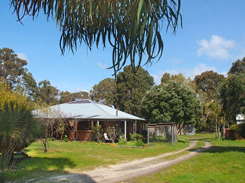 29 Koopin Place, Quedjinup, WA 6281 Property Details