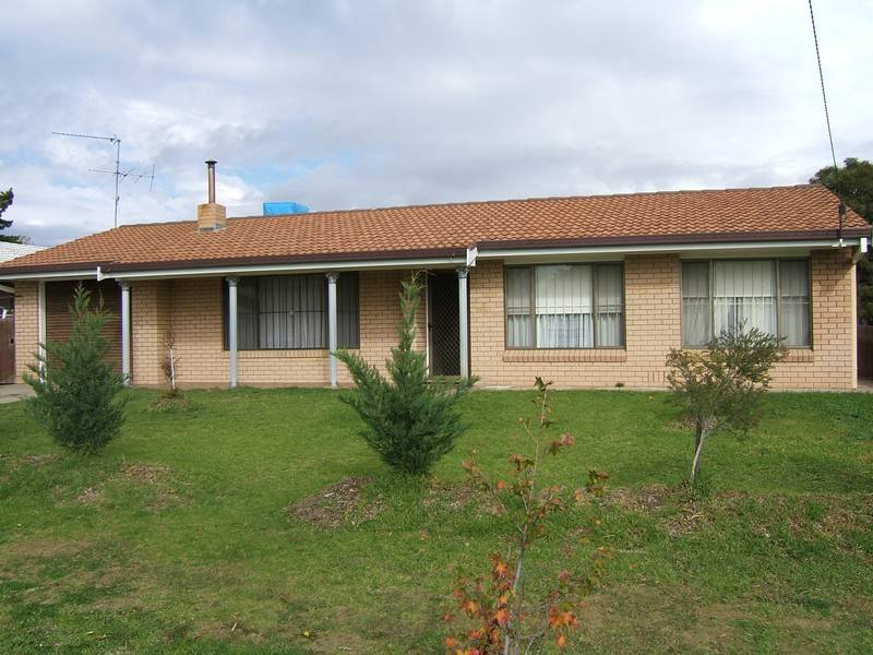12 Herbert St, Inverell, NSW 2360 Property Details