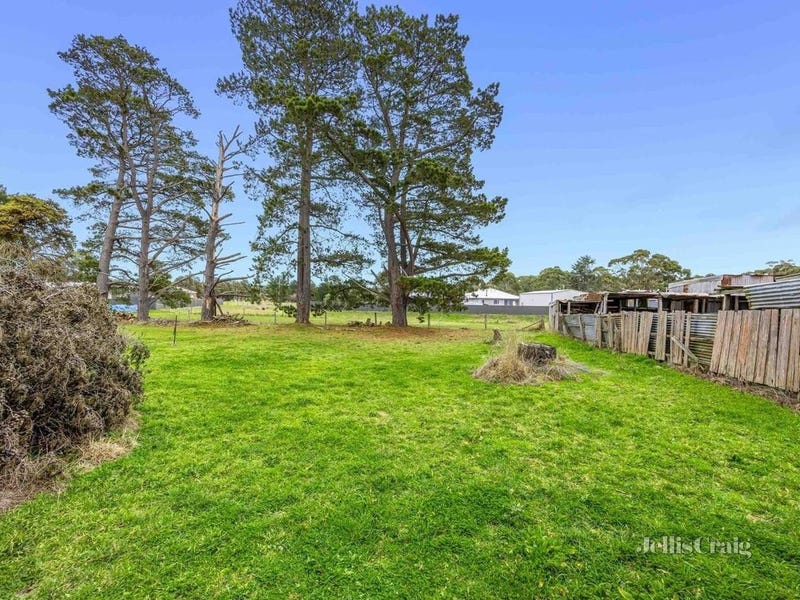 Real Estate & Property for Sale in Creswick, VIC 3363 (+1 location) Pg