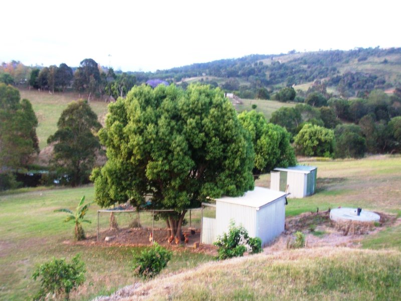 41 Bill James Road, Chatsworth, QLD 4570