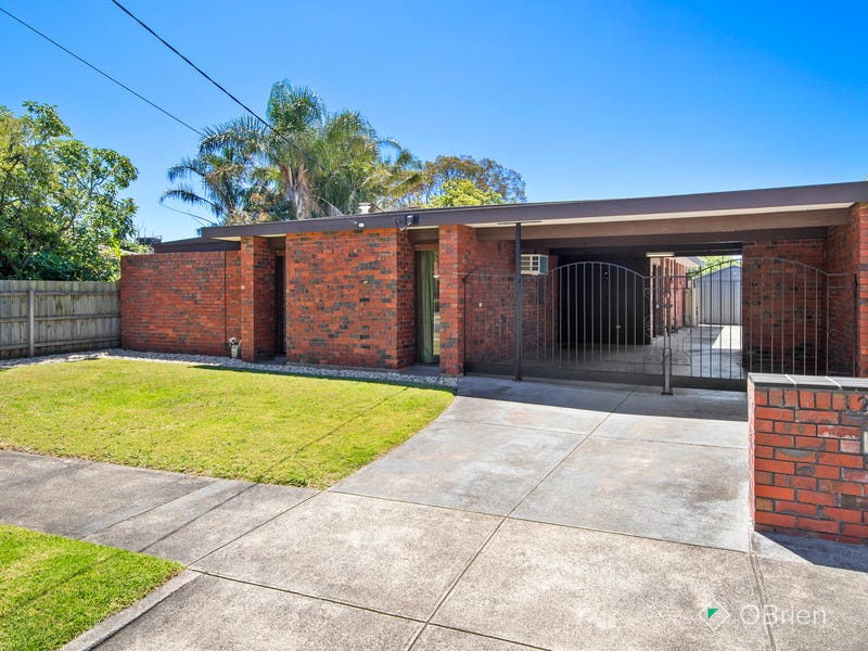 12 Oaklands Crescent, Frankston, Vic 3199 Property Details