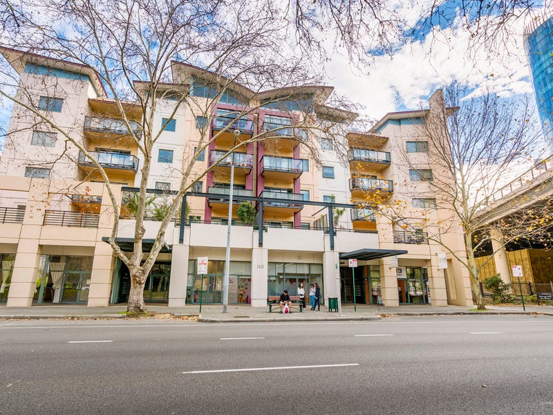 13/110 Mounts Bay Road, Perth, WA 6000 Property Details