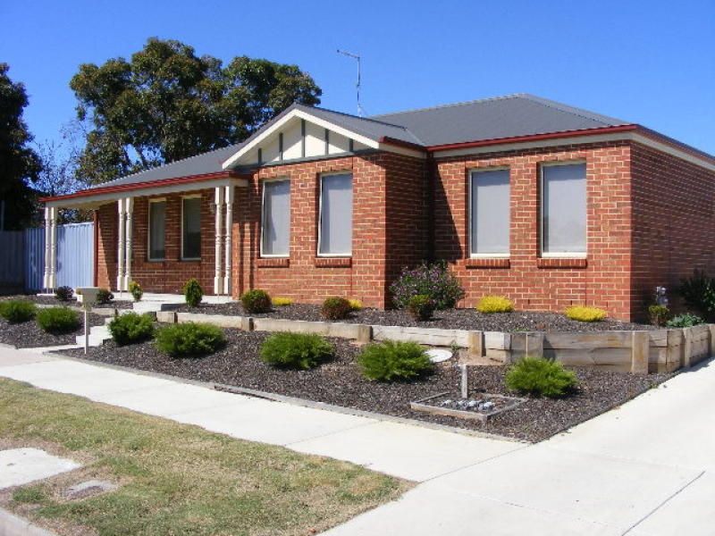 1/58 Wallace Street, Colac, Vic 3250 Property Details