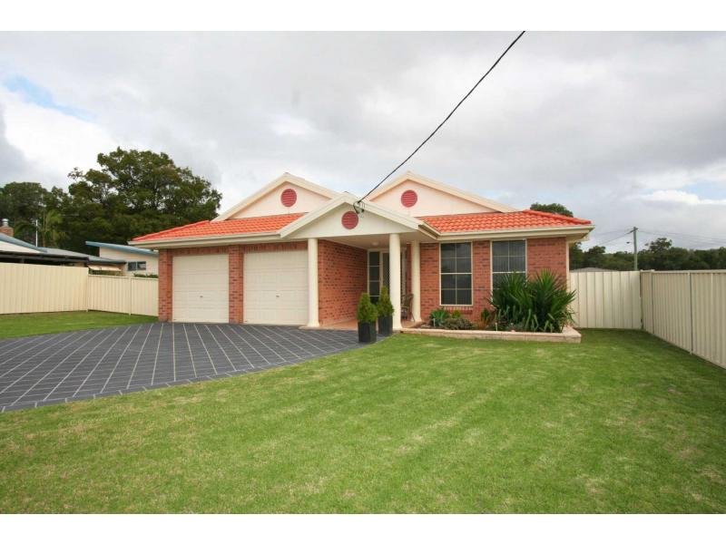 16 Stuart Street, NSW 2325