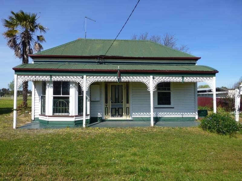 6 Bath Street, Clunes, Vic 3370 Property Details