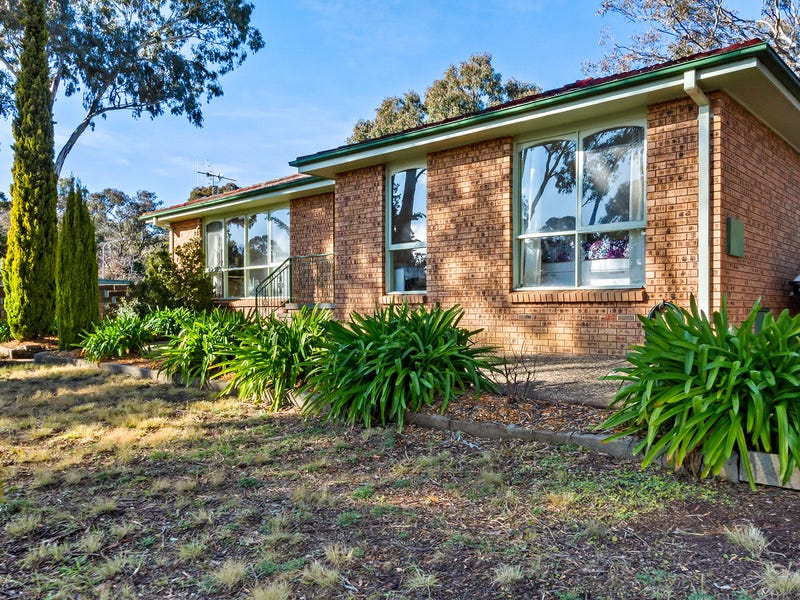 1 Selby Place, Charnwood, ACT 2615 Property Details