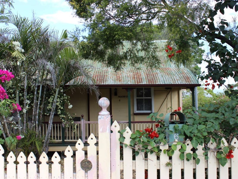 6 Waight Street, Rosewood, Qld 4340 Property Details