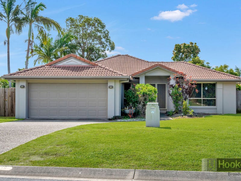 19 Oak Hill Crescent, Parkwood, Qld 4214 Property Details