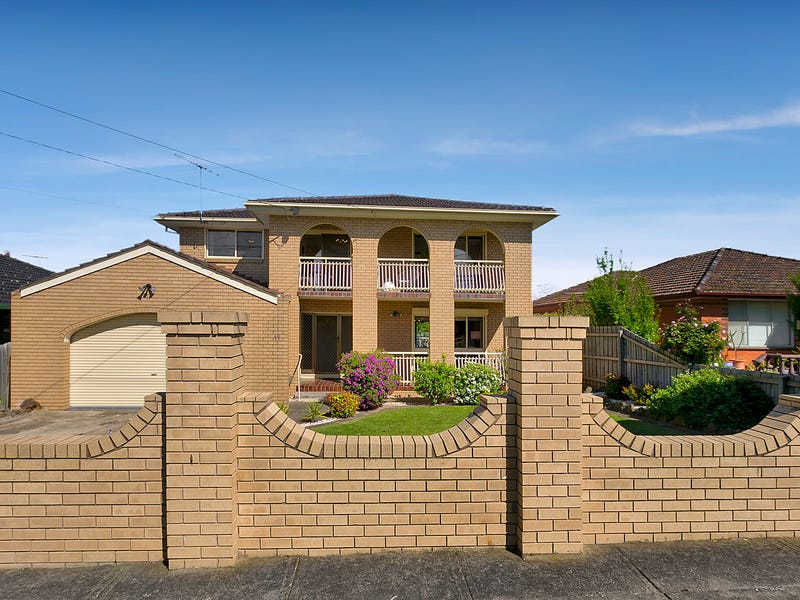 17 Cannes Avenue, Avondale Heights, VIC 3034