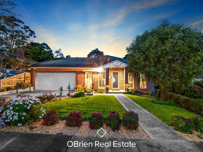 1/10 York Road, Berwick, Vic 3806 Property Details